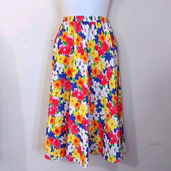Vintage Dresses & Skirts - Vintage Floral Skirt Long